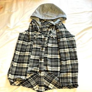Plaid black white gray button-up hoodie women’s extra small or girls youth 12-14